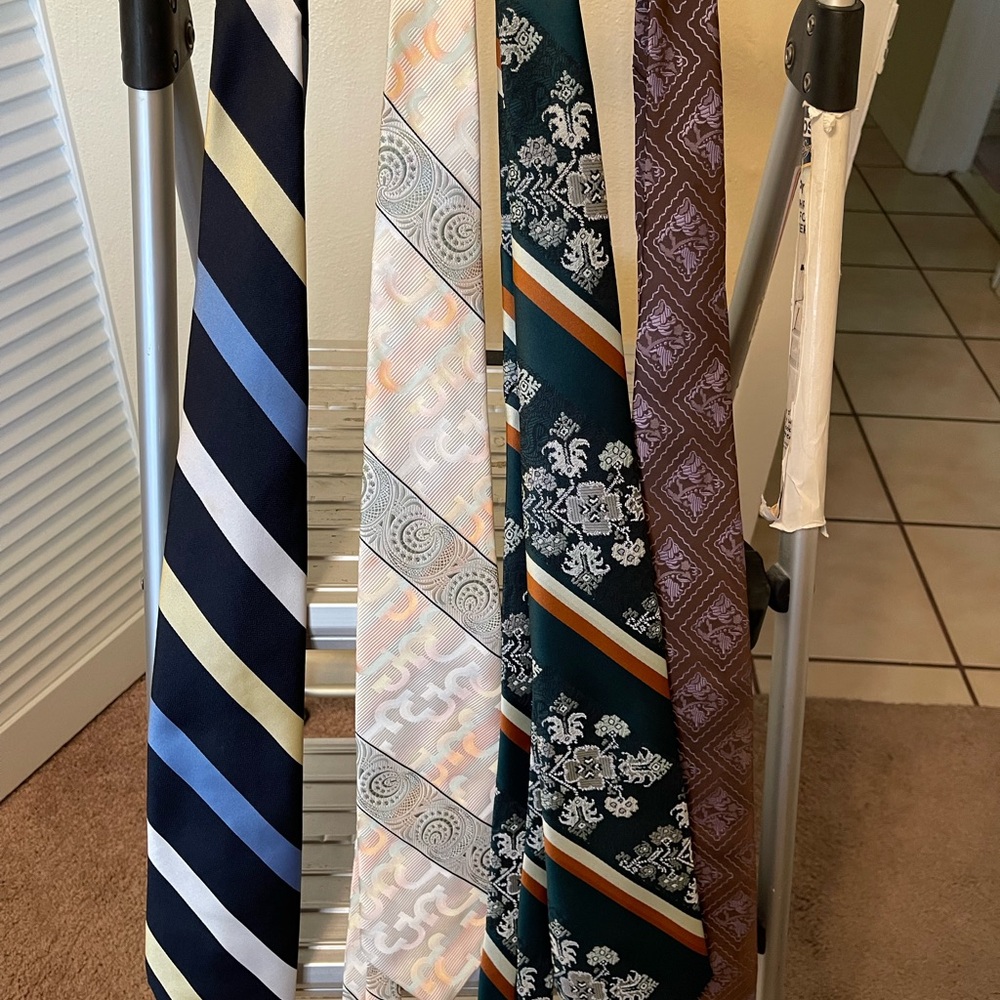 Men's tie lot